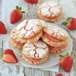Valentine’s Day strawberry sandwich cookies with pink filling